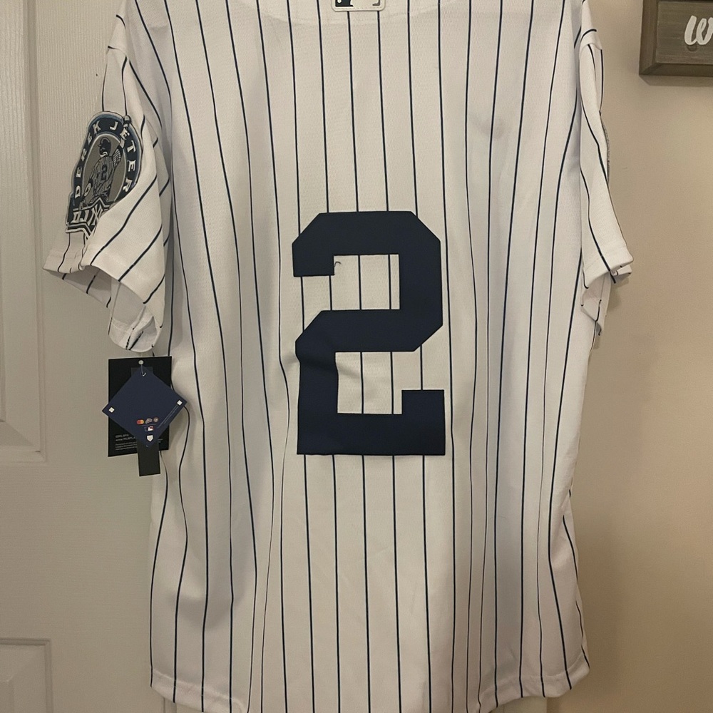 Derek Jeter Jersey with Patches . Size Medium